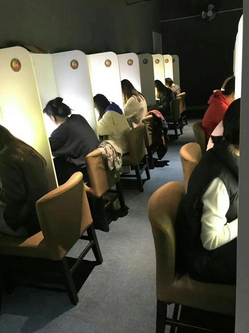 安利給廣州各地的備考自習人士首選在職人的福利